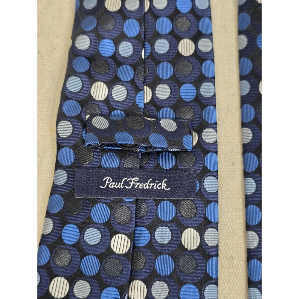 Paul Fredrick Mens Blue Geometric Circle Italian‎ Silk Hand Tailored Necktie USA